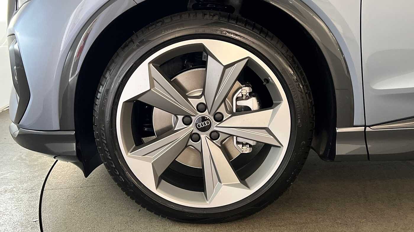 Used Audi Q4 e-tron 2025 for sale - 76678058: Photo 5