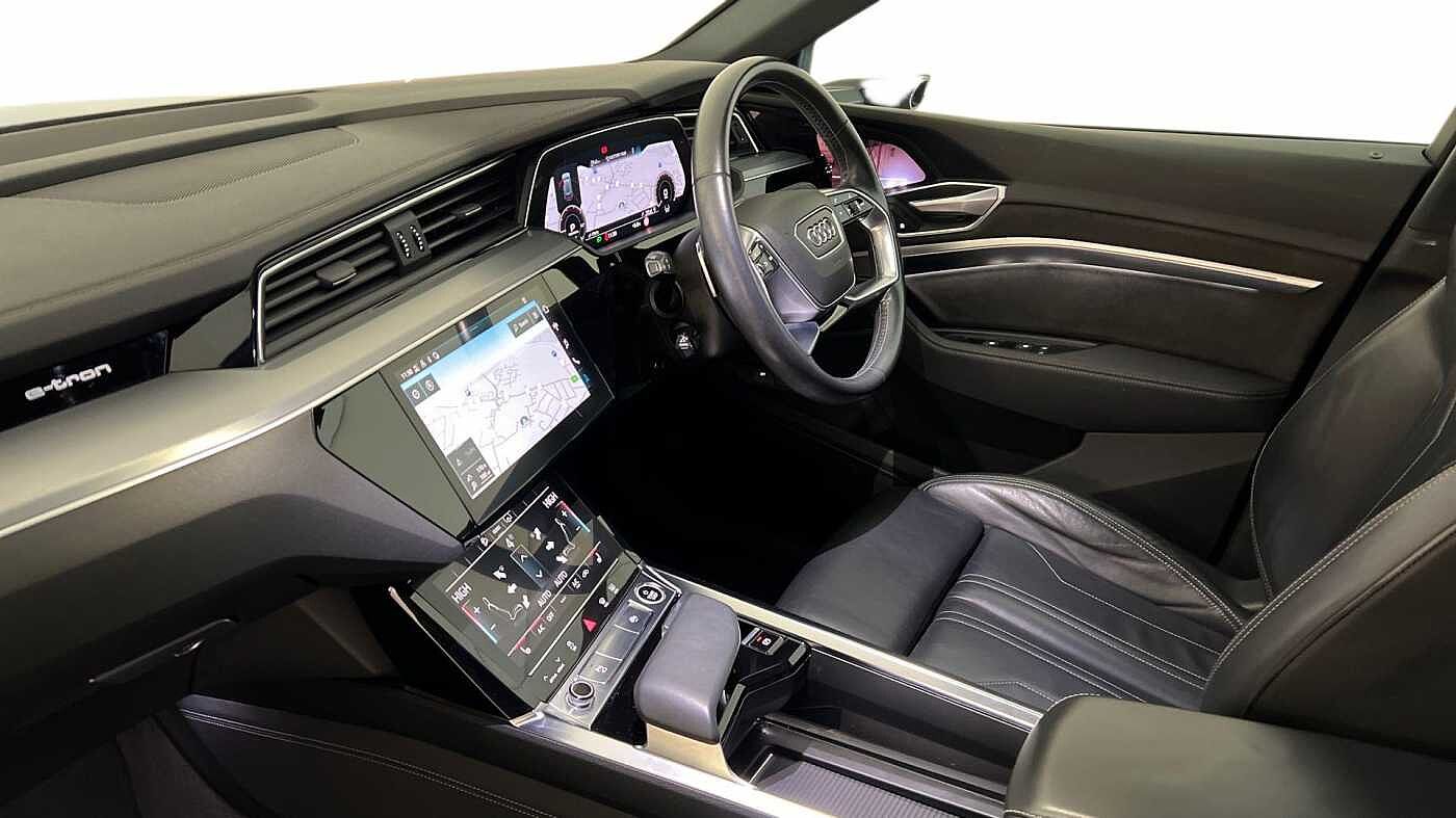 Used Audi e-tron 2020 for sale - 77392068: Photo 2