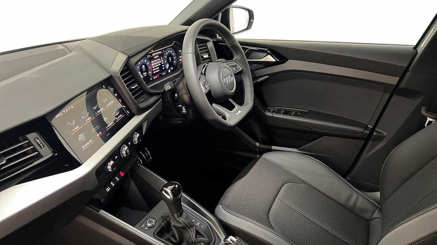 Used Audi A1 2022 for sale - 76675430: Photo 2