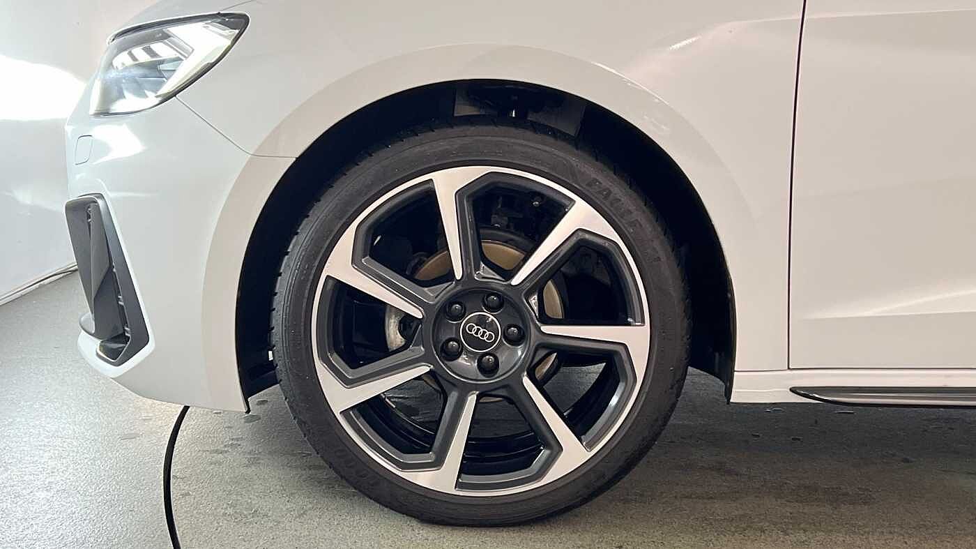 Used Audi A1 2023 for sale - 76675965: Photo 5