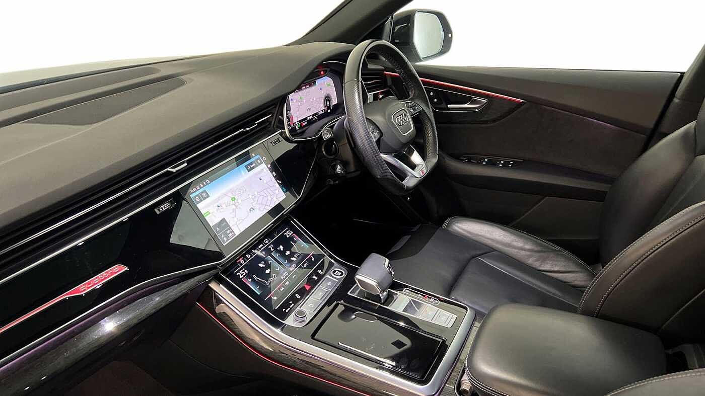 Used Audi Q8 2021 for sale - 76681419: Photo 2