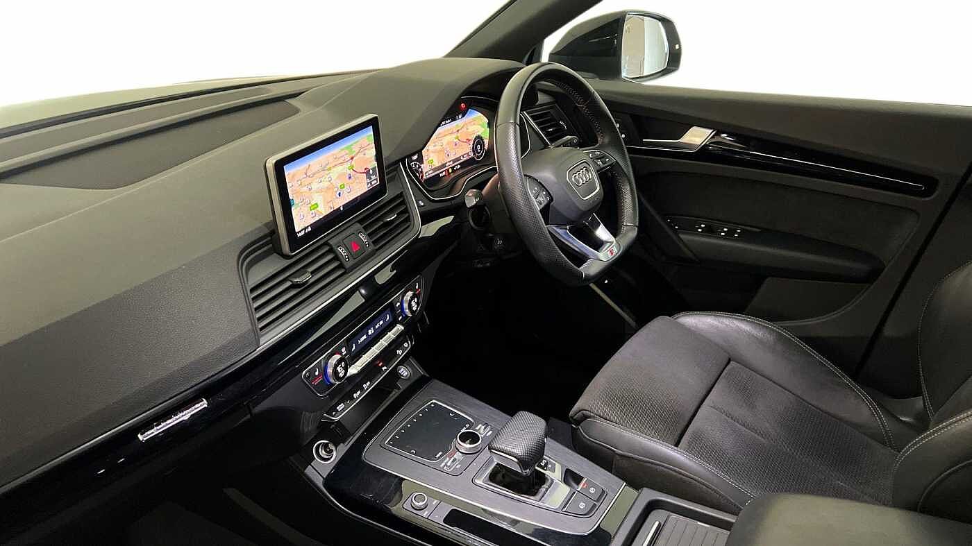 Used Audi Q5 2020 for sale - 76680909: Photo 2