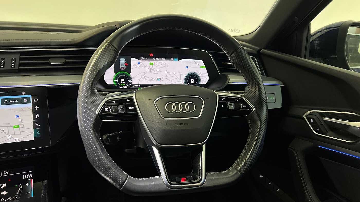 Used Audi e-tron 2022 for sale - 76674507: Photo 10