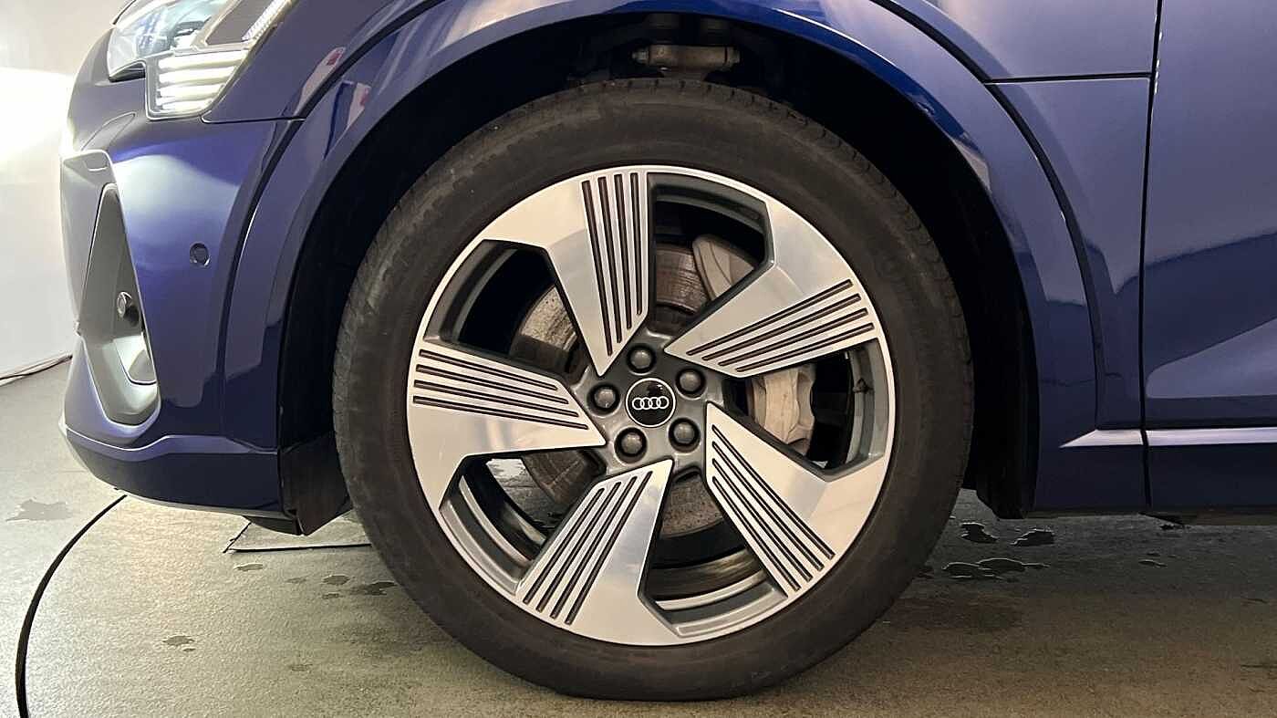 Used Audi e-tron 2022 for sale - 76674507: Photo 5