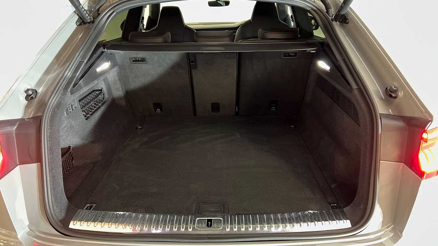 Used Audi RS Q8 2023 for sale - 77233407: Photo 22