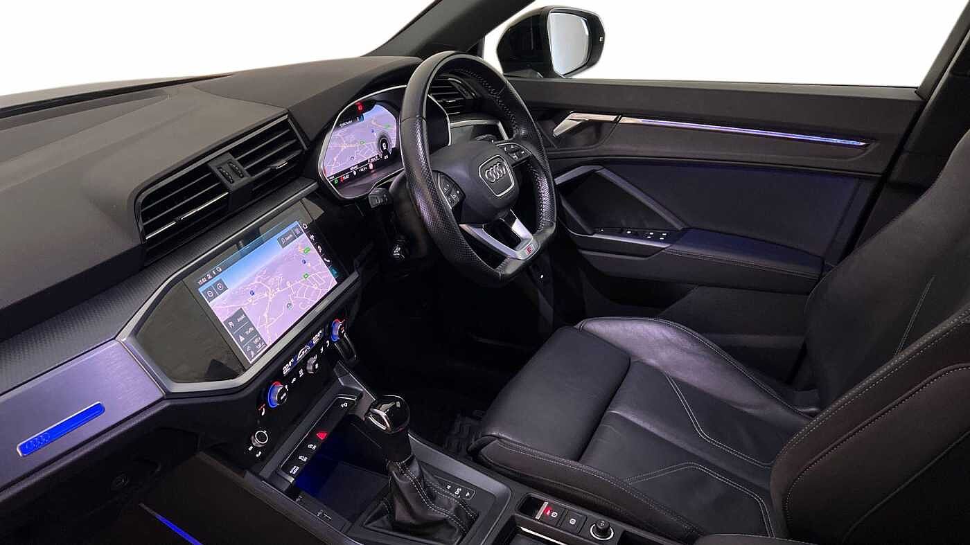 Used Audi Q3 2020 for sale - 76681245: Photo 2