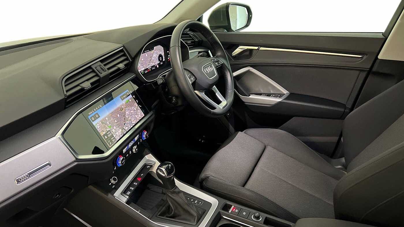 Used Audi Q3 2024 for sale - 76678414: Photo 2