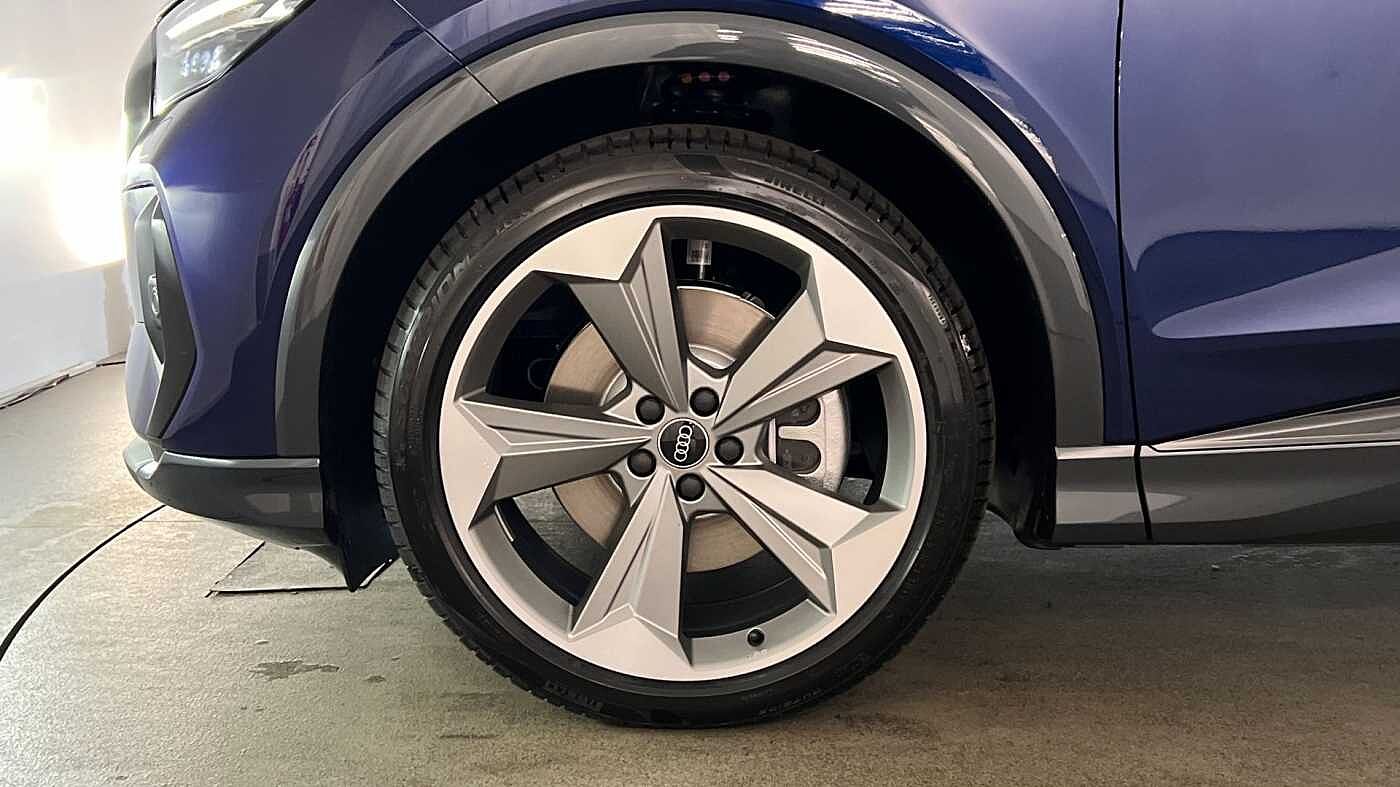 Used Audi Q4 e-tron 2025 for sale - 76679949: Photo 5