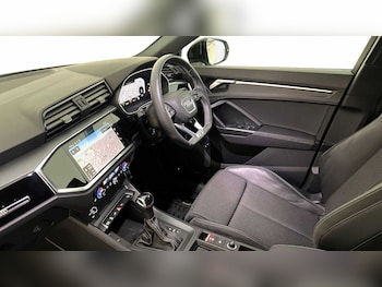 Used Audi Q3 2022 for sale - 76674791: Photo