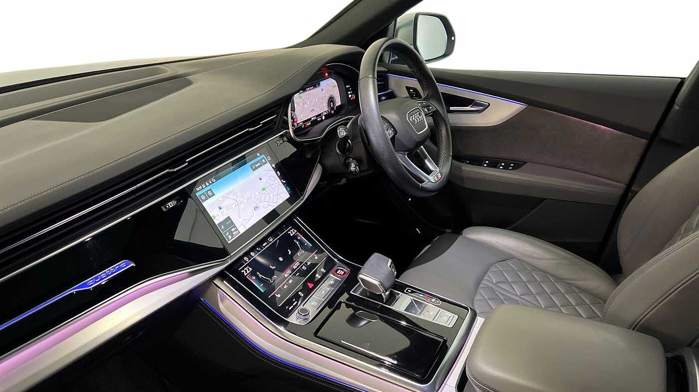 Used Audi Q8 2021 for sale - 76681430: Photo 2