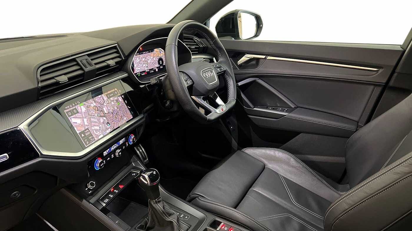 Used Audi Q3 2024 for sale - 78090749: Photo 2