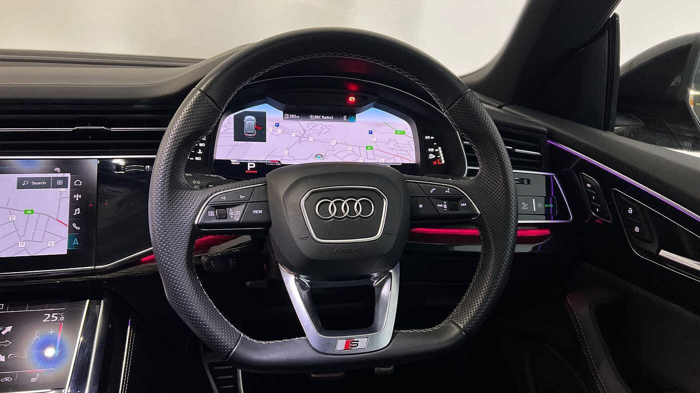 Used Audi Q8 2023 for sale - 77430671: Photo 10