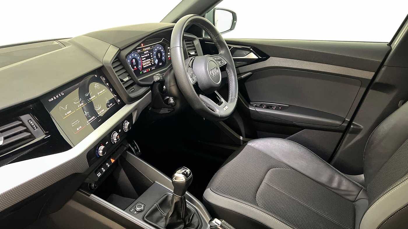 Used Audi A1 2023 for sale - 76676285: Photo 2