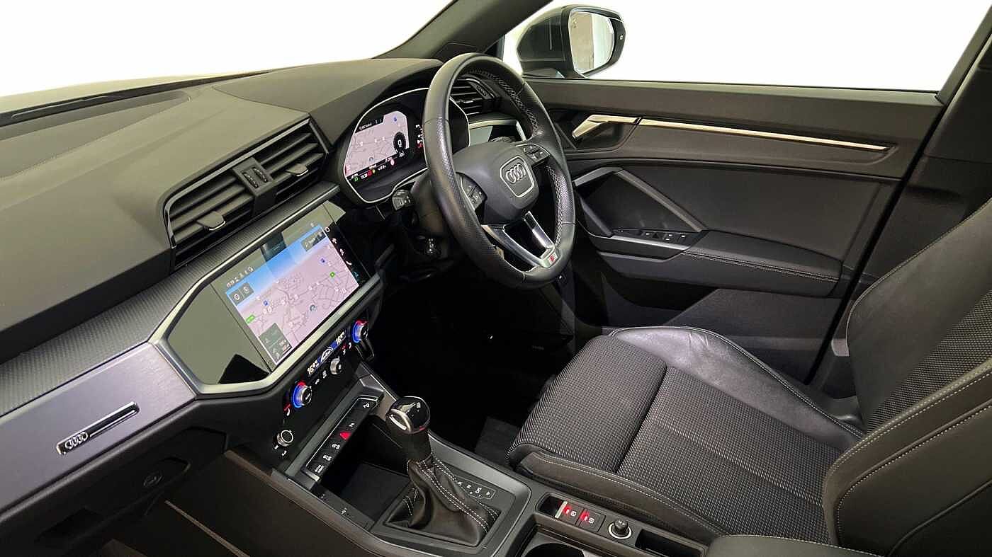 Used Audi Q3 2022 for sale - 76674691: Photo 2