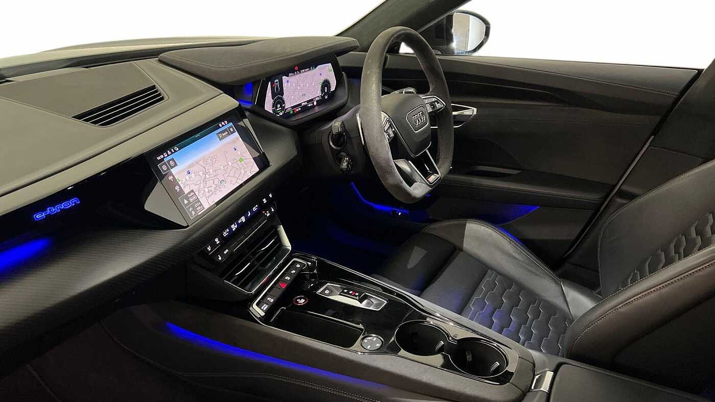 Used Audi RS e-tron GT 2024 for sale - 76678160: Photo 2