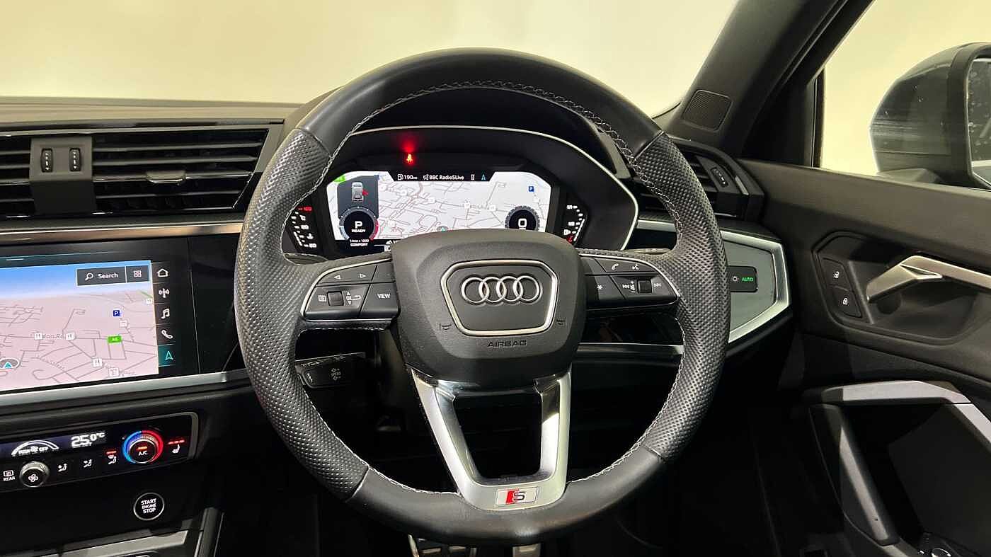 Used Audi Q3 2023 for sale - 77348560: Photo 10