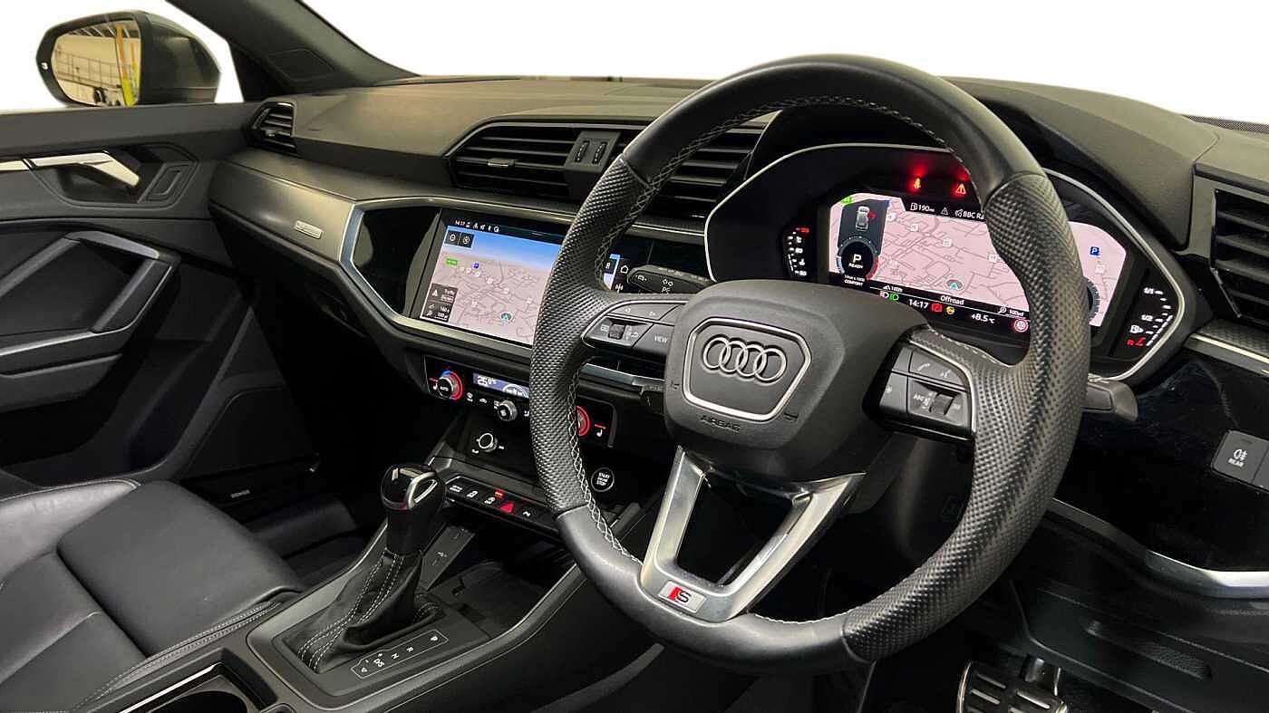 Used Audi Q3 2023 for sale - 77348560: Photo 6