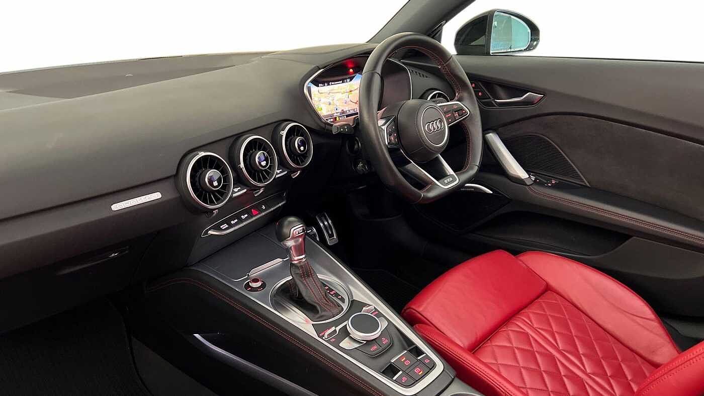 Used Audi TT 2018 for sale - 76673362: Photo 2