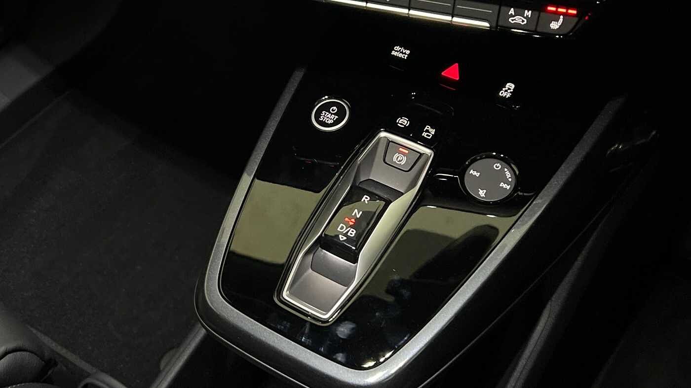 Used Audi Q4 e-tron 2025 for sale - 76678051: Photo 14