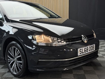 Used Volkswagen Golf 2018 for sale - 77622454: Photo