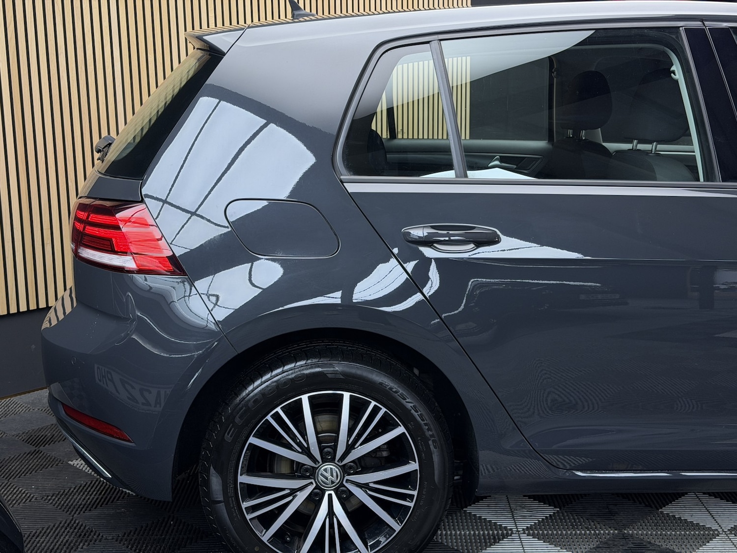 Used Volkswagen Golf 2018 for sale - 77622454: Photo 6