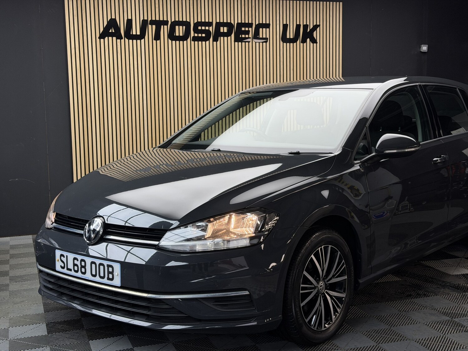 Used Volkswagen Golf 2018 for sale - 77622454: Photo 8