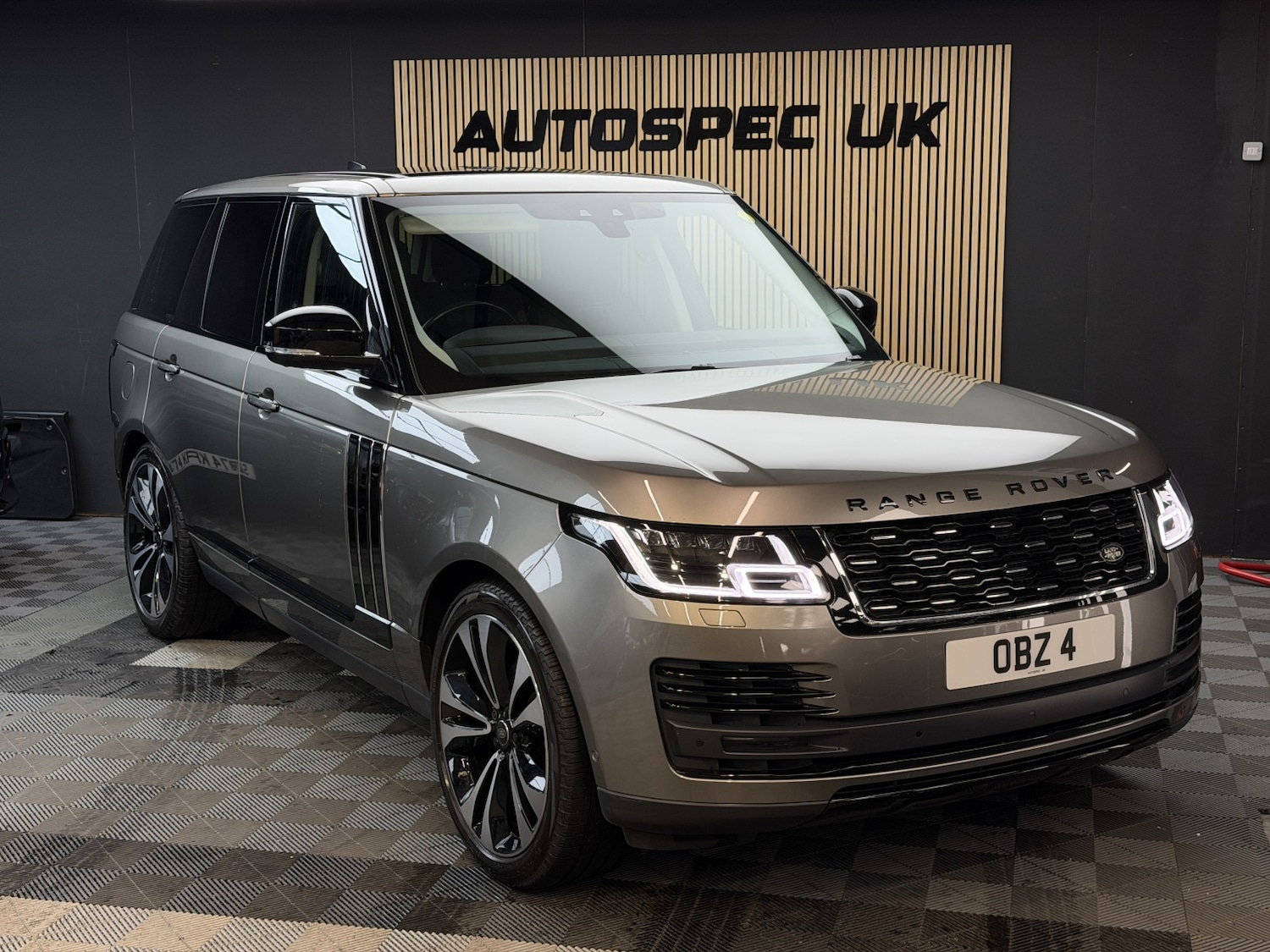 Used Land Rover Range Rover 2019 for sale - 78183032: Photo 2