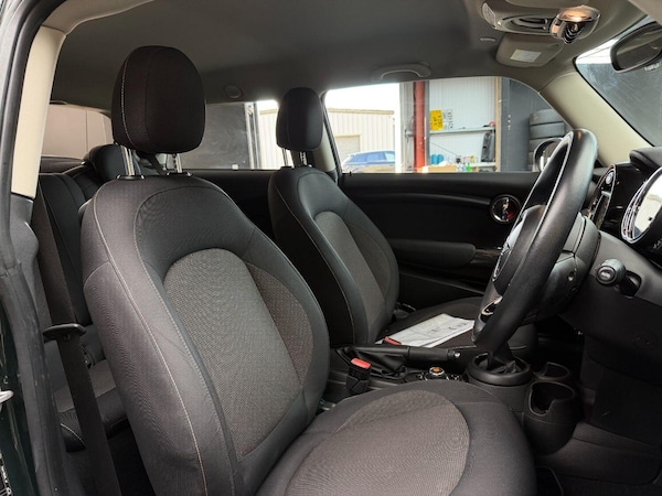 Used MINI Hatch 2017 for sale - 76249315: Photo 32