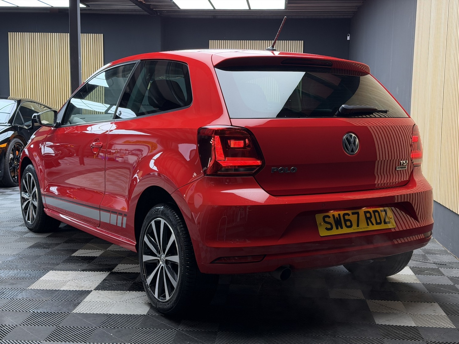 Used Volkswagen Polo 2017 for sale - 76560049: Photo 14