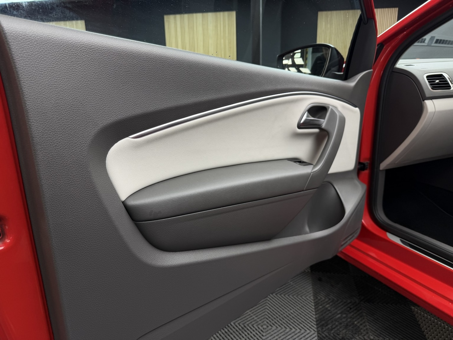 Used Volkswagen Polo 2017 for sale - 76560049: Photo 20