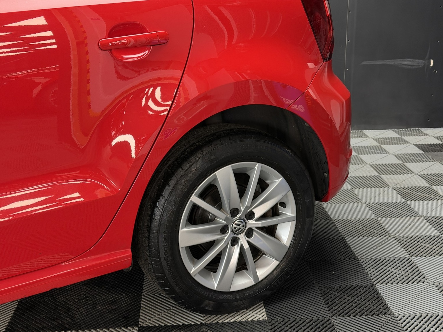 Used Volkswagen Polo 2015 for sale - 77173114: Photo 12