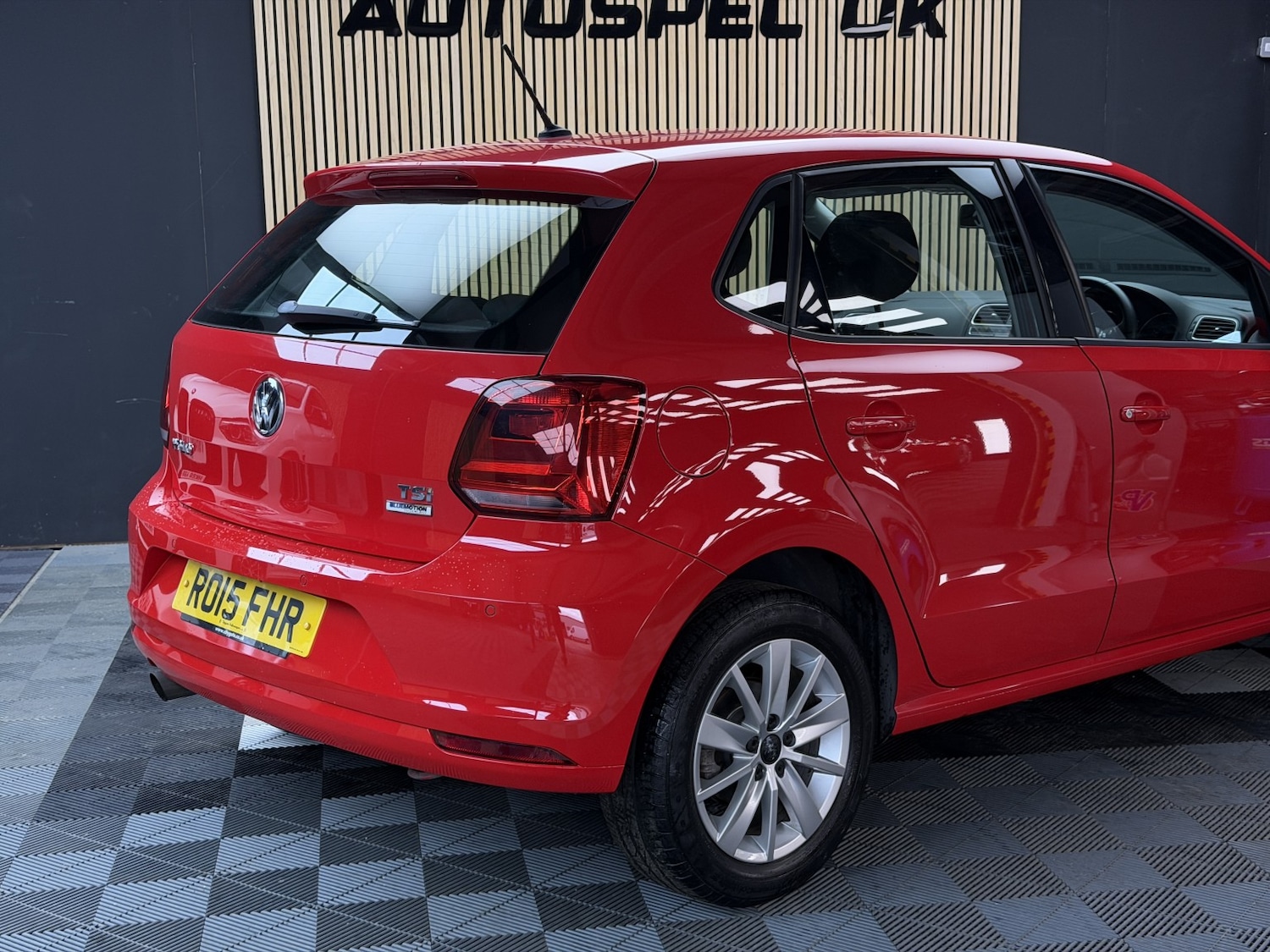 Used Volkswagen Polo 2015 for sale - 77173114: Photo 15