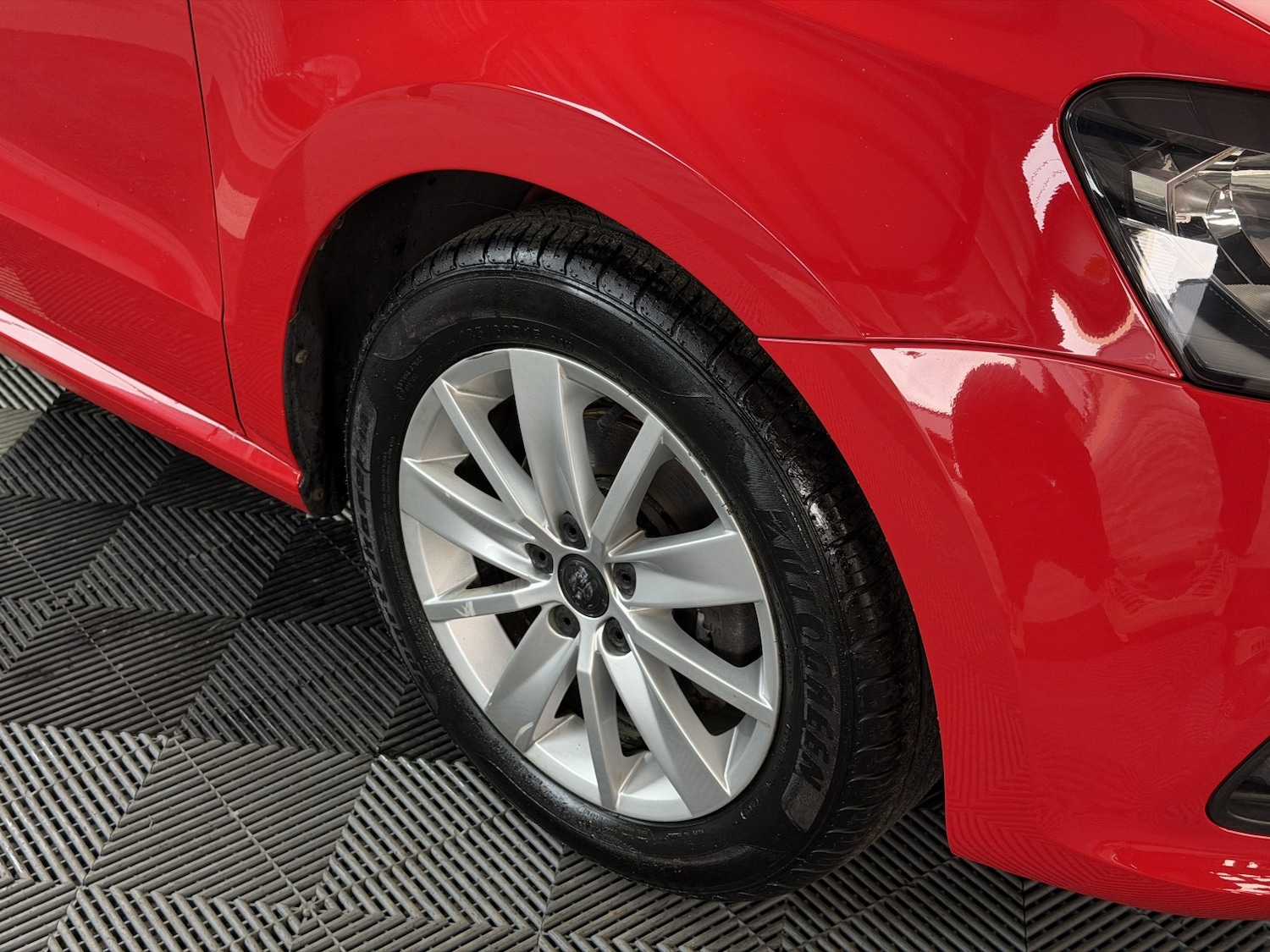 Used Volkswagen Polo 2015 for sale - 77173114: Photo 5