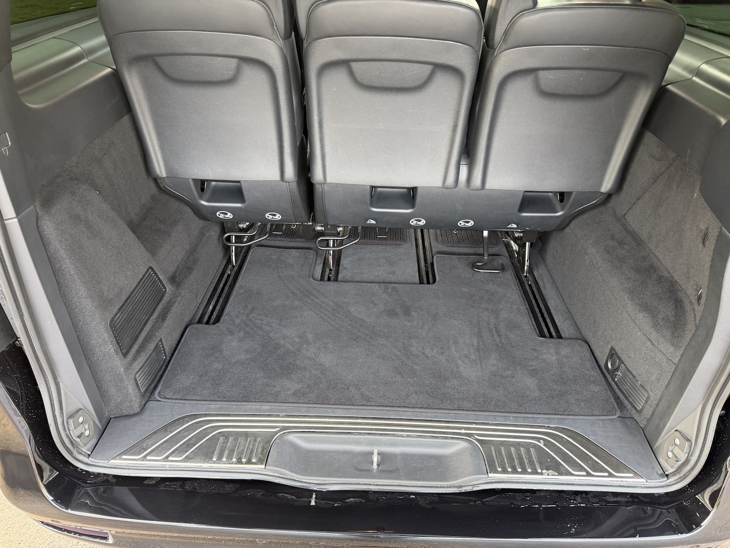 Used Mercedes-Benz V-Class 2022 for sale - 77572740: Photo 33