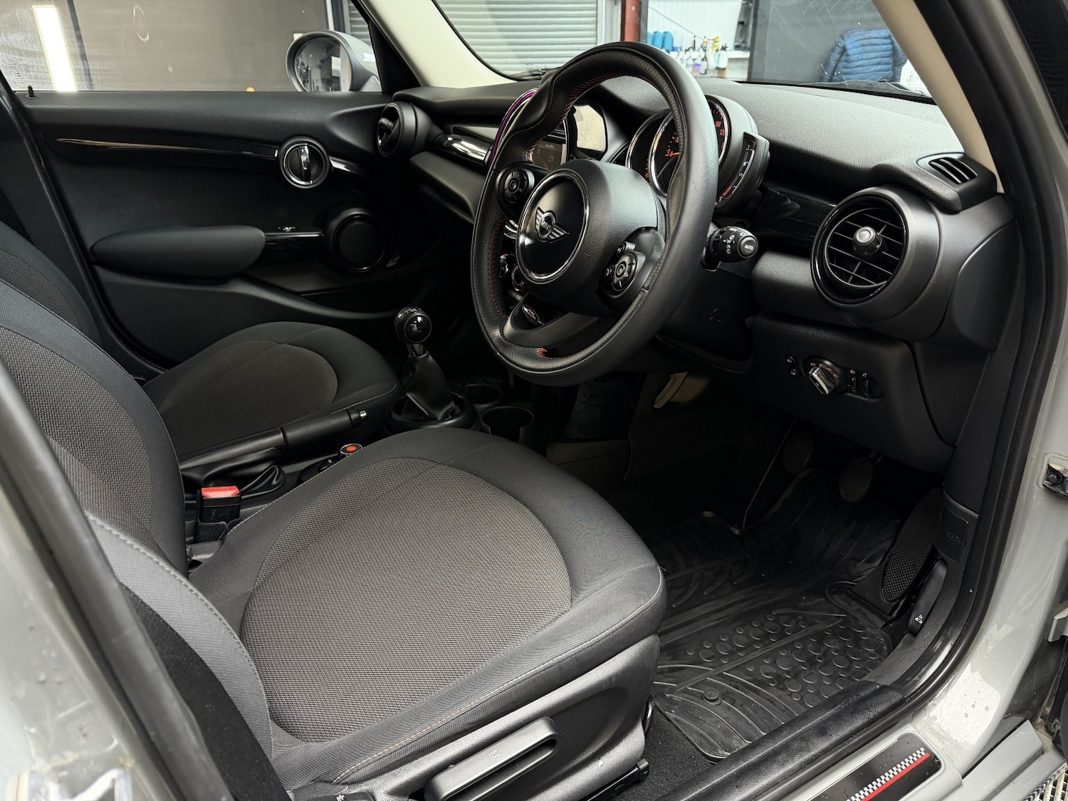 Used MINI Hatch 2017 for sale - 77118535: Photo 15