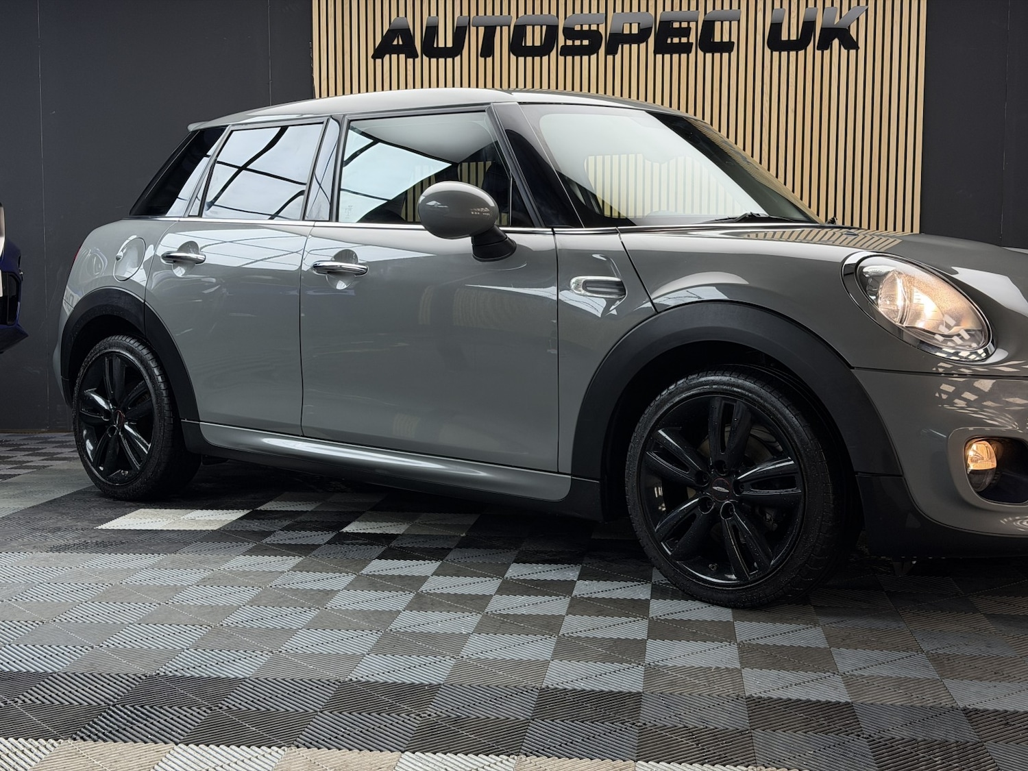 Used MINI Hatch 2017 for sale - 77118535: Photo 3