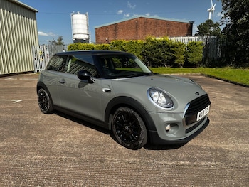 Used MINI Hatch 2018 for sale - 75587179: Photo