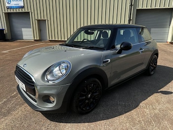 Used MINI Hatch 2018 for sale - 75587179: Photo