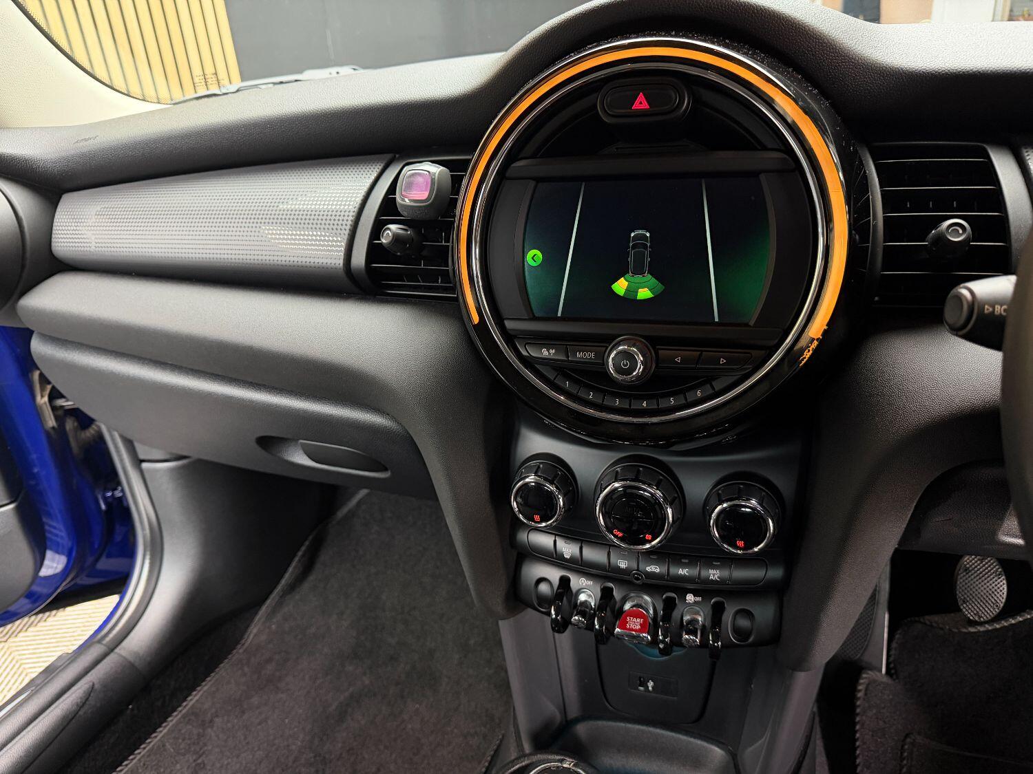 Used MINI Hatch 2018 for sale - 76358111: Photo 21