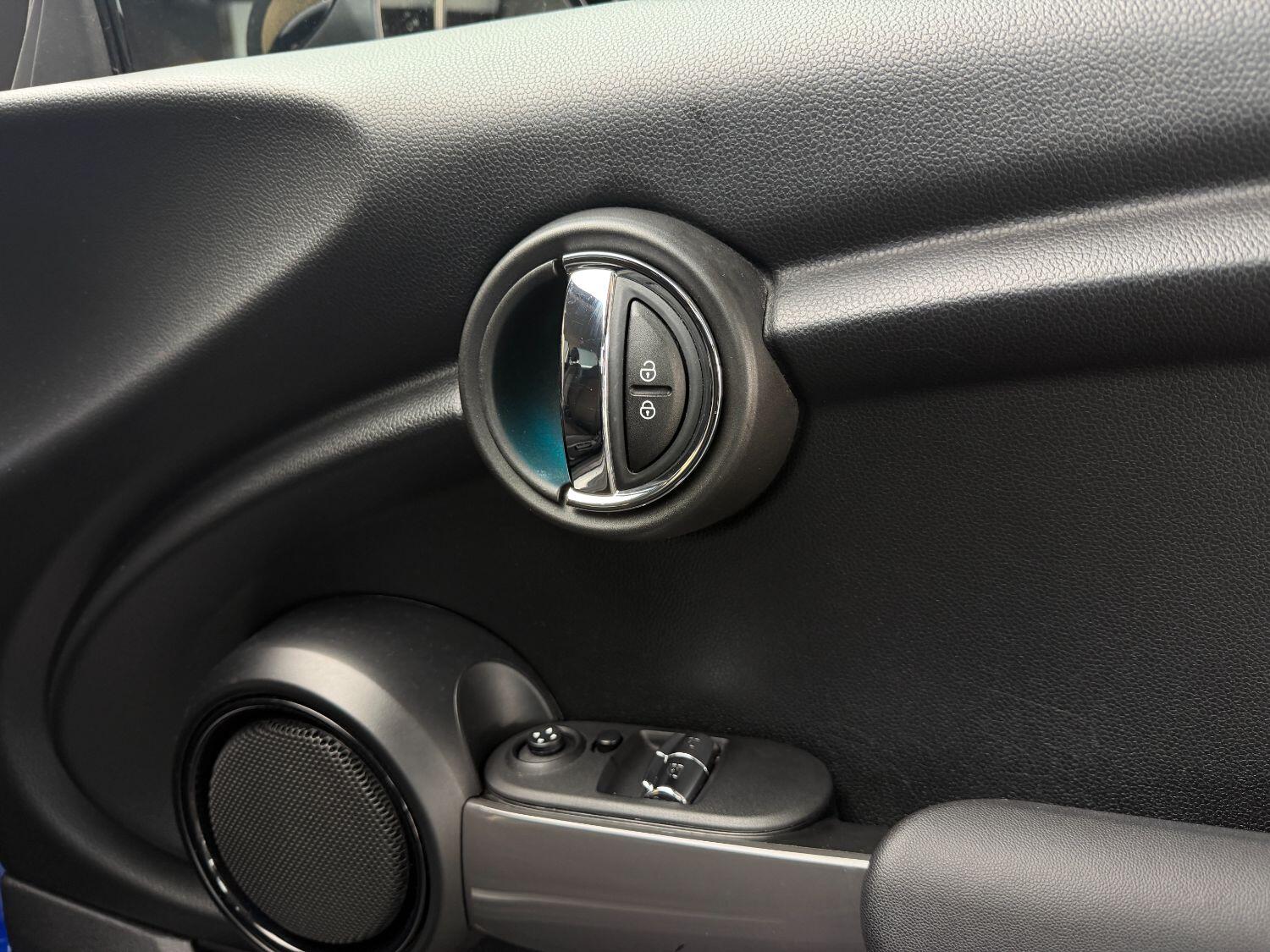 Used MINI Hatch 2018 for sale - 76358111: Photo 23