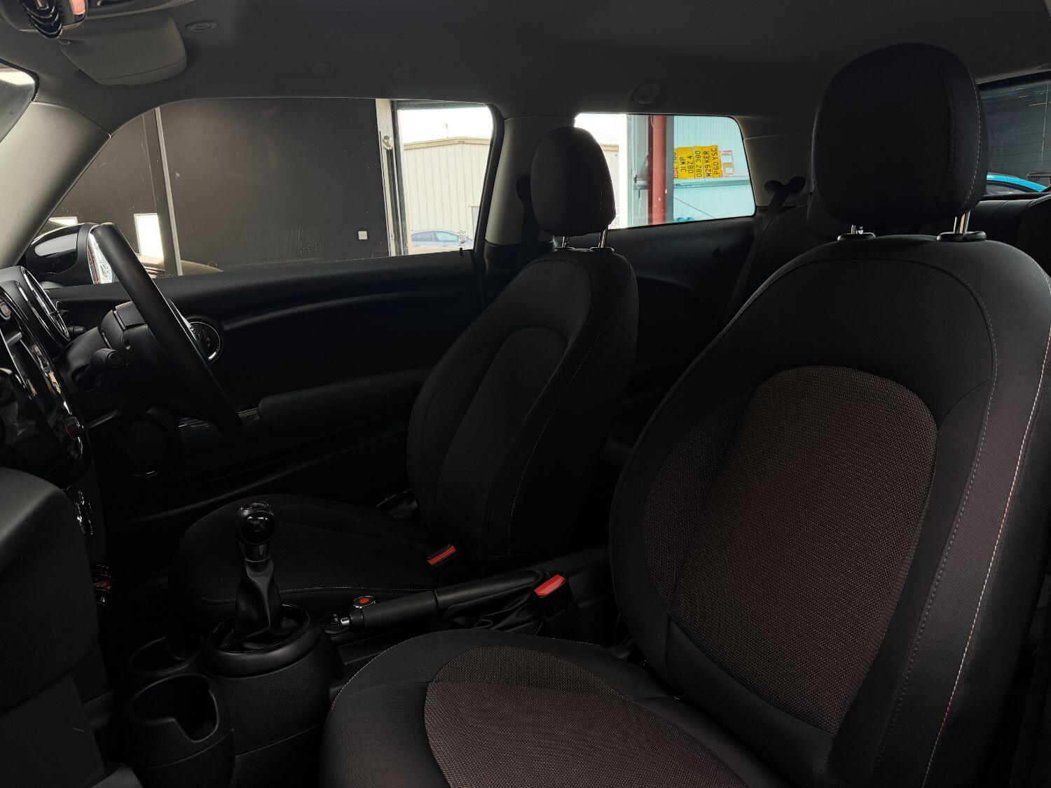 Used MINI Hatch 2018 for sale - 76358111: Photo 24