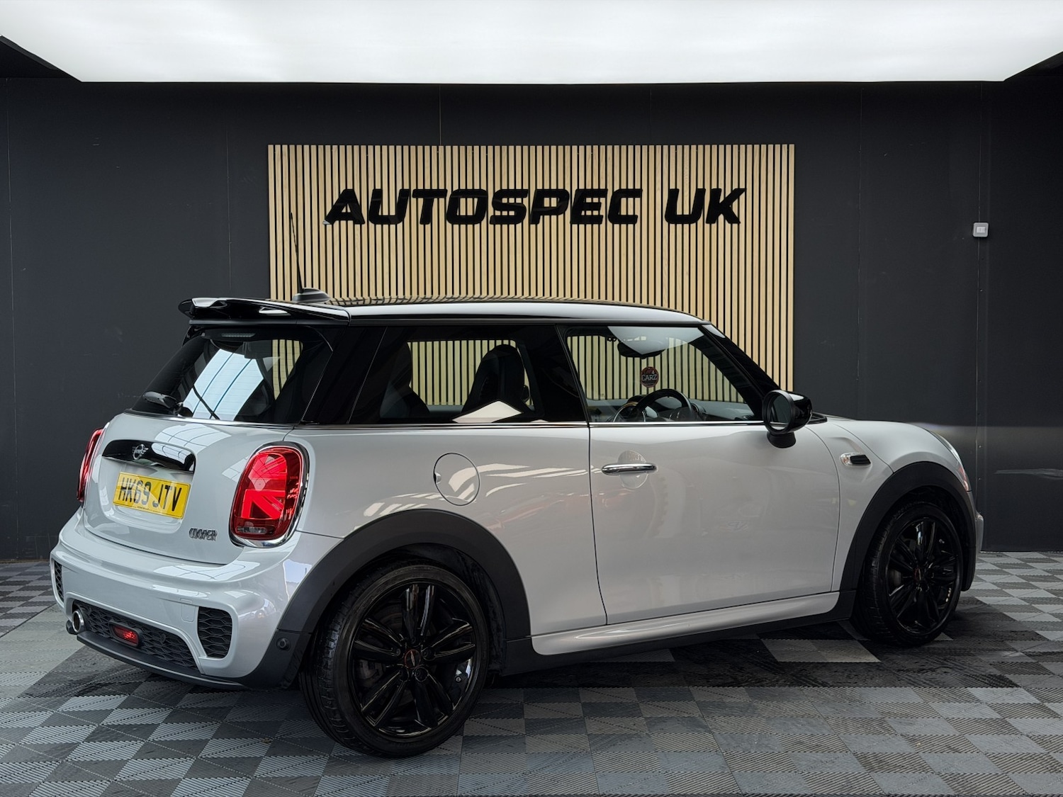 Used MINI Hatch 2019 for sale - 76784994: Photo 18