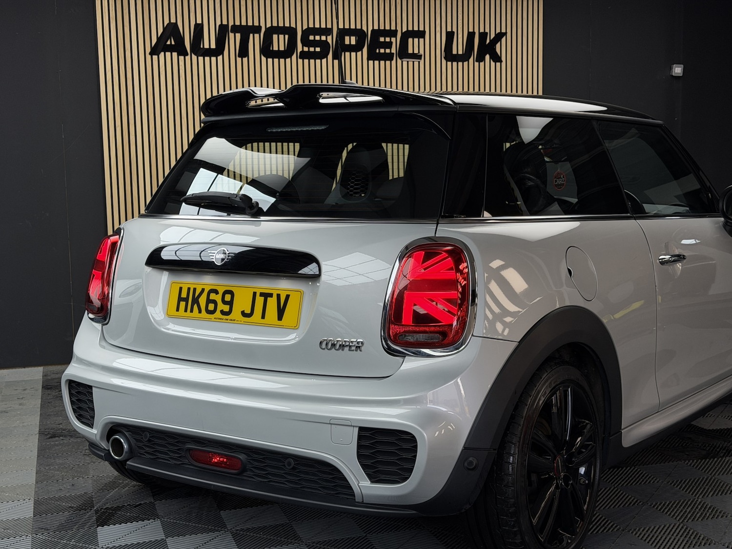 Used MINI Hatch 2019 for sale - 76784994: Photo 19