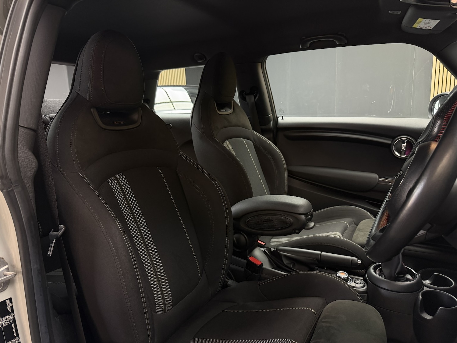 Used MINI Hatch 2019 for sale - 76784994: Photo 24