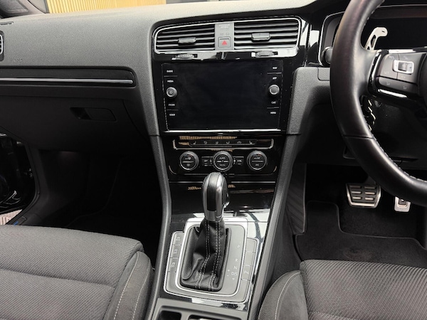 Used Volkswagen Golf 2019 for sale - 76128901: Photo 45