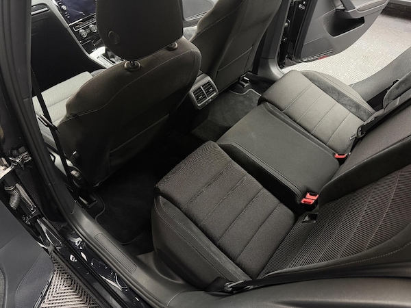 Used Volkswagen Golf 2019 for sale - 76128901: Photo 47