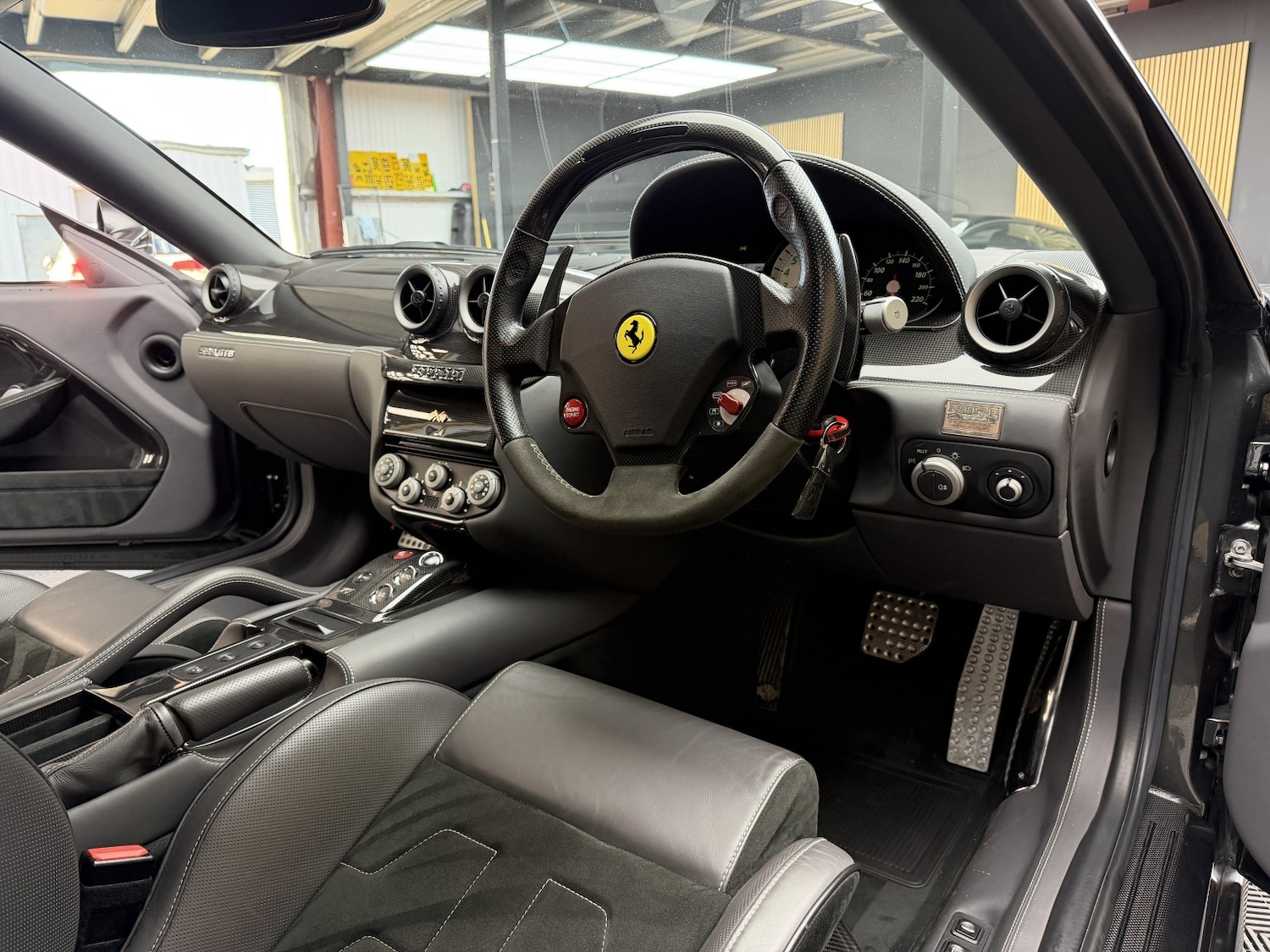 Used Ferrari 599 2011 for sale - 76706179: Photo 20