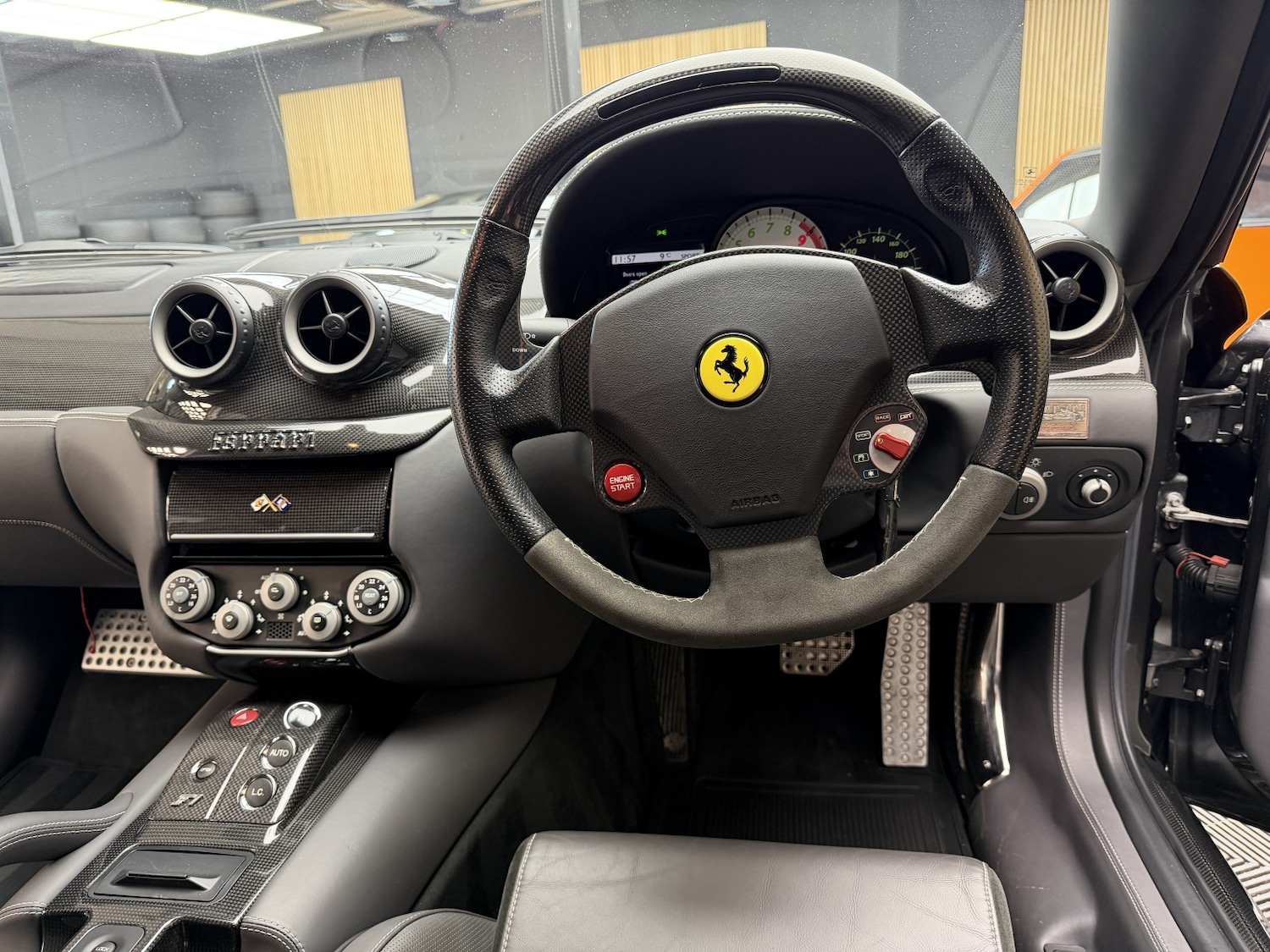 Used Ferrari 599 2011 for sale - 76706179: Photo 24