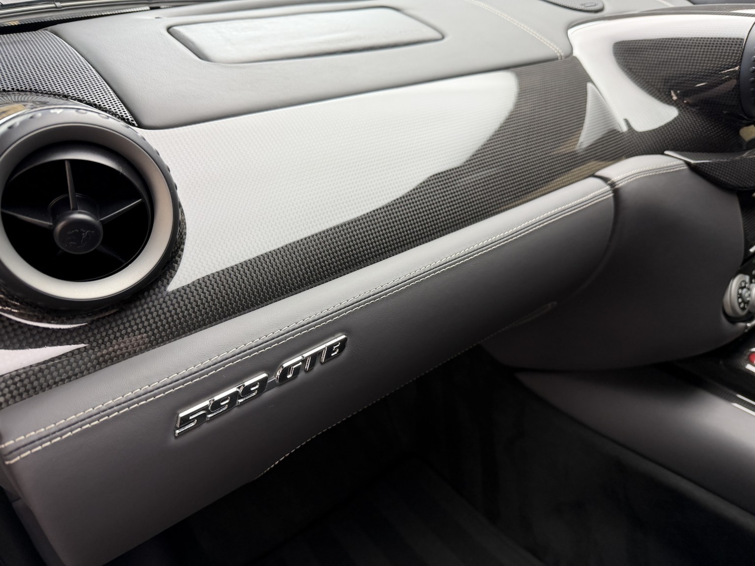 Used Ferrari 599 2011 for sale - 76706179: Photo 38