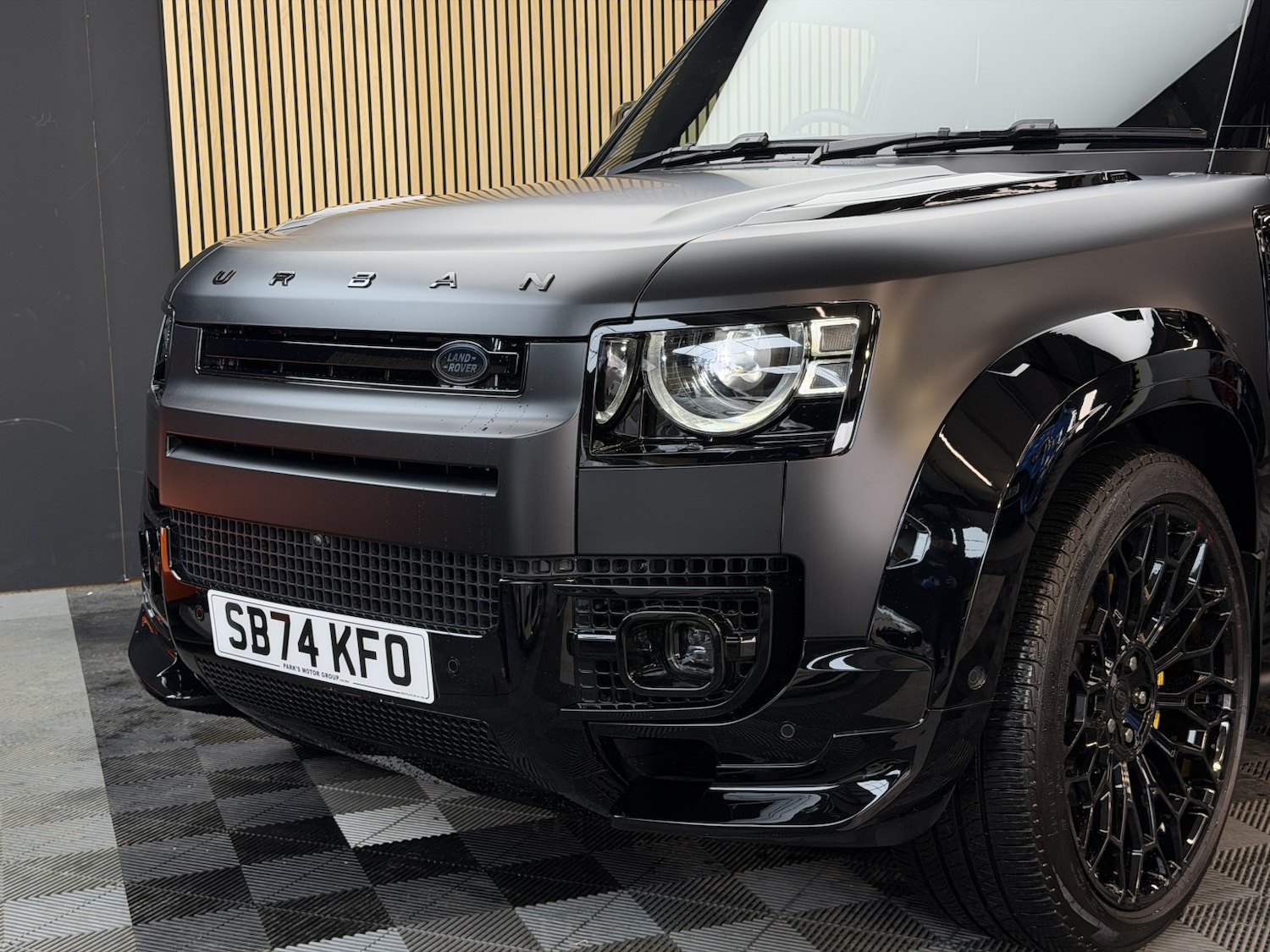 Used Land Rover Defender 2024 for sale - 78070583: Photo 32